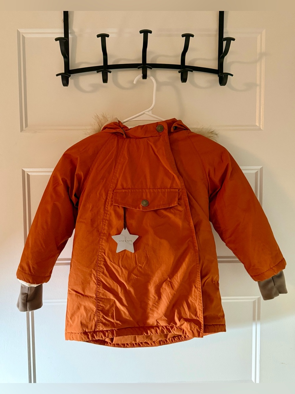 MINI A TURE “Matwang”
Fleece- Lined Winter Coat w/Removable Fur-Lined Hood - 5Y